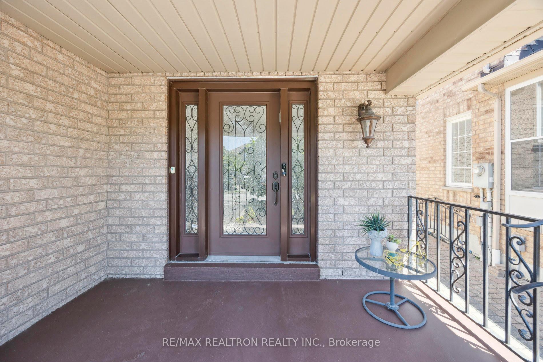 Photo 12 of 104 Preston Hill Crescent, Vaughan, Patterson — HOMEH
