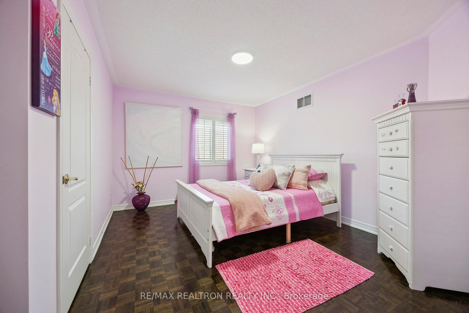 Photo 30 of 104 Preston Hill Crescent, Vaughan, Patterson — HOMEH