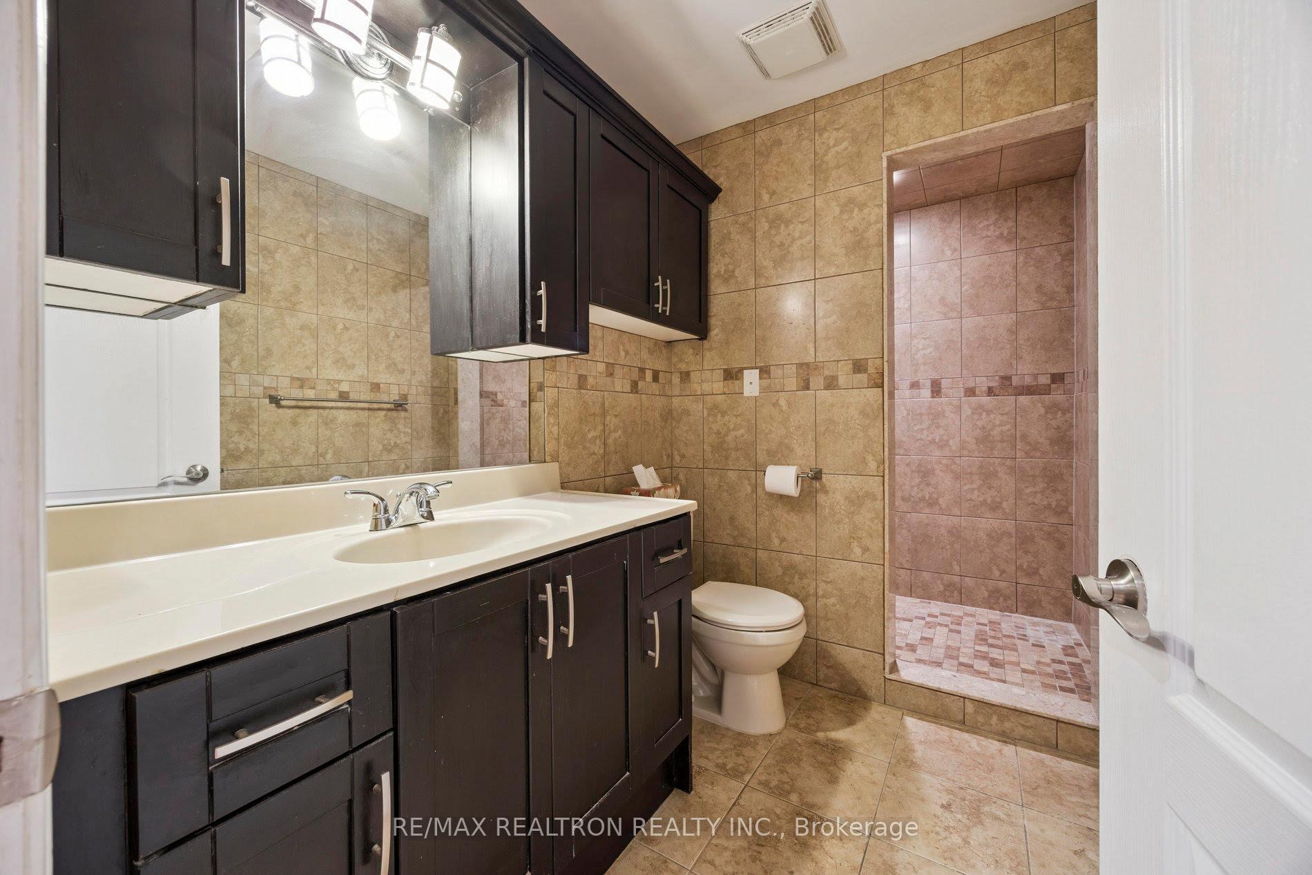 Photo 37 of 104 Preston Hill Crescent, Vaughan, Patterson — HOMEH