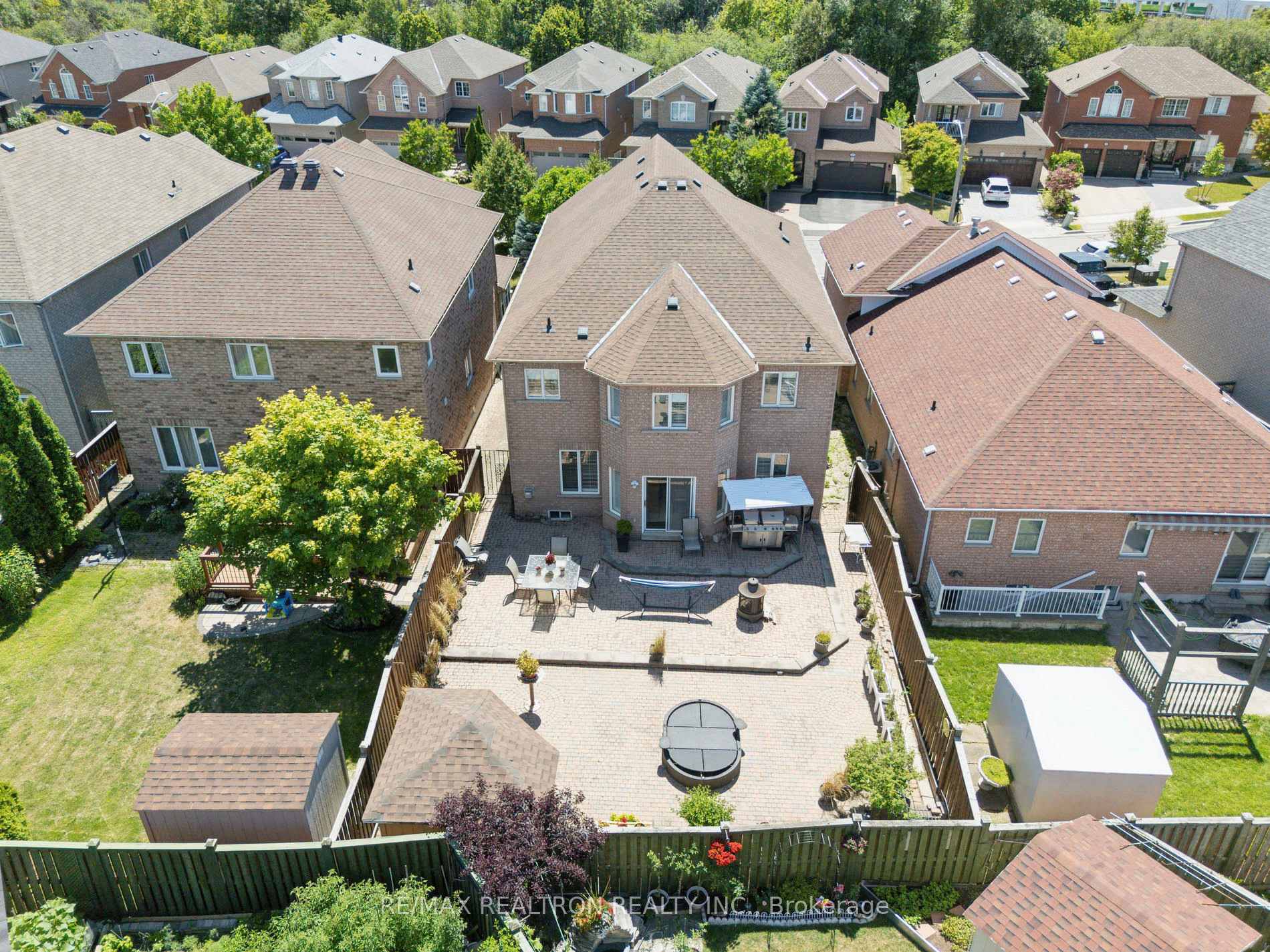 Photo 42 of 104 Preston Hill Crescent, Vaughan, Patterson — HOMEH