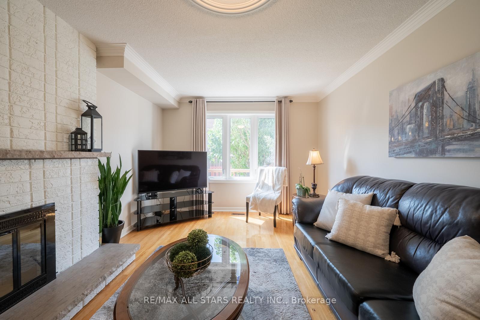 Photo 19 of 33 Dundee Crescent, Markham, Village Green-South Unionville — HOMEH