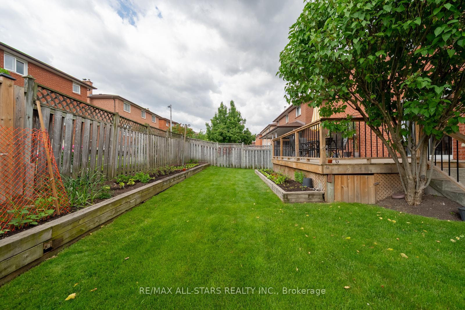 Photo 41 of 33 Dundee Crescent, Markham, Village Green-South Unionville — HOMEH
