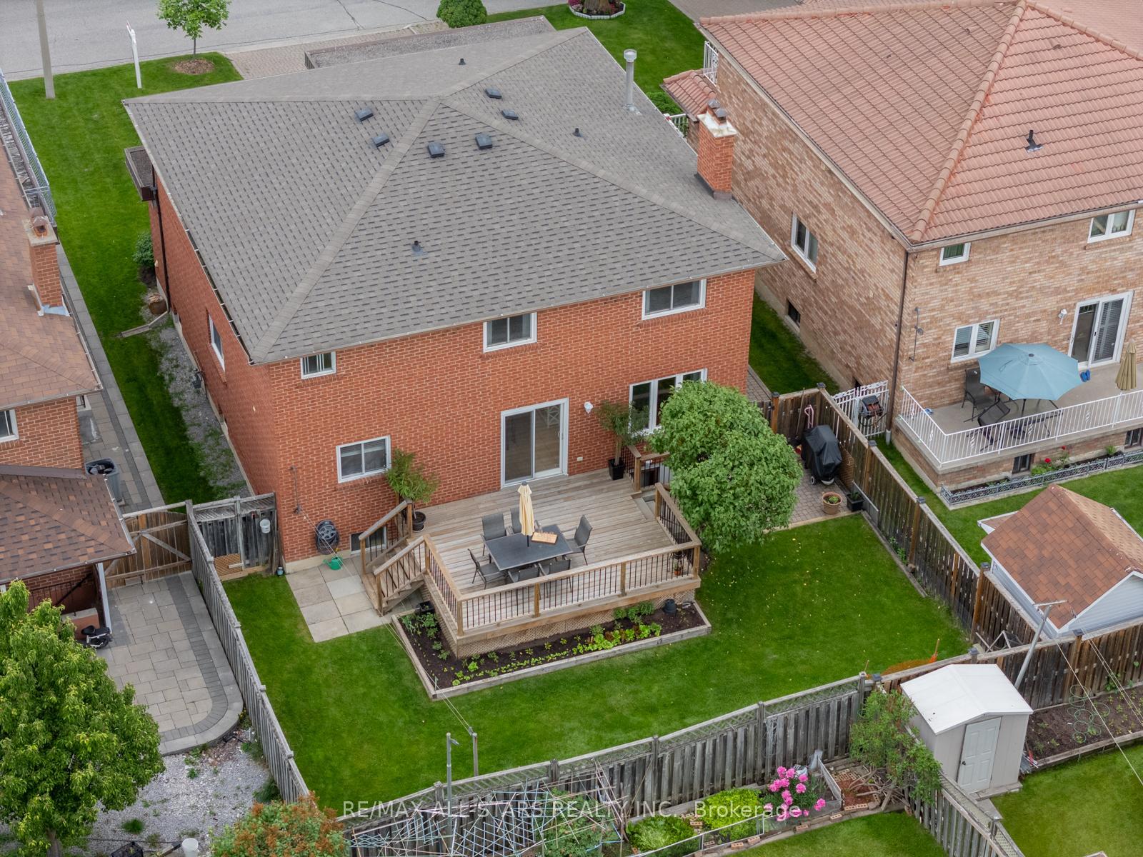 Photo 37 of 33 Dundee Crescent, Markham, Village Green-South Unionville — HOMEH