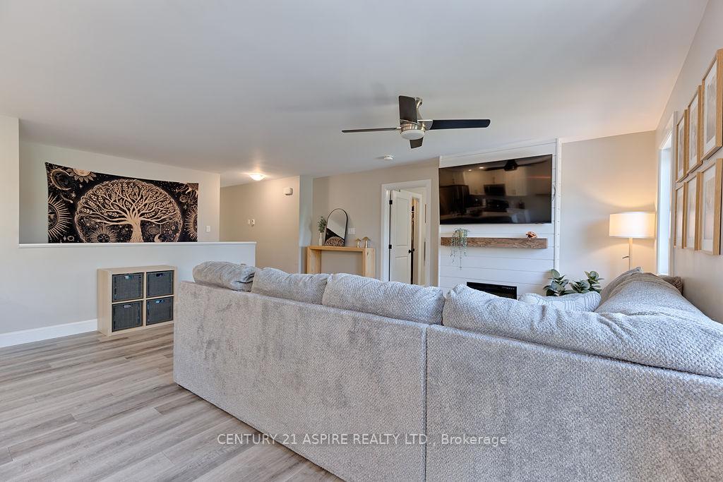 Photo 6 of 44 Doran Road, Petawawa — HOMEH