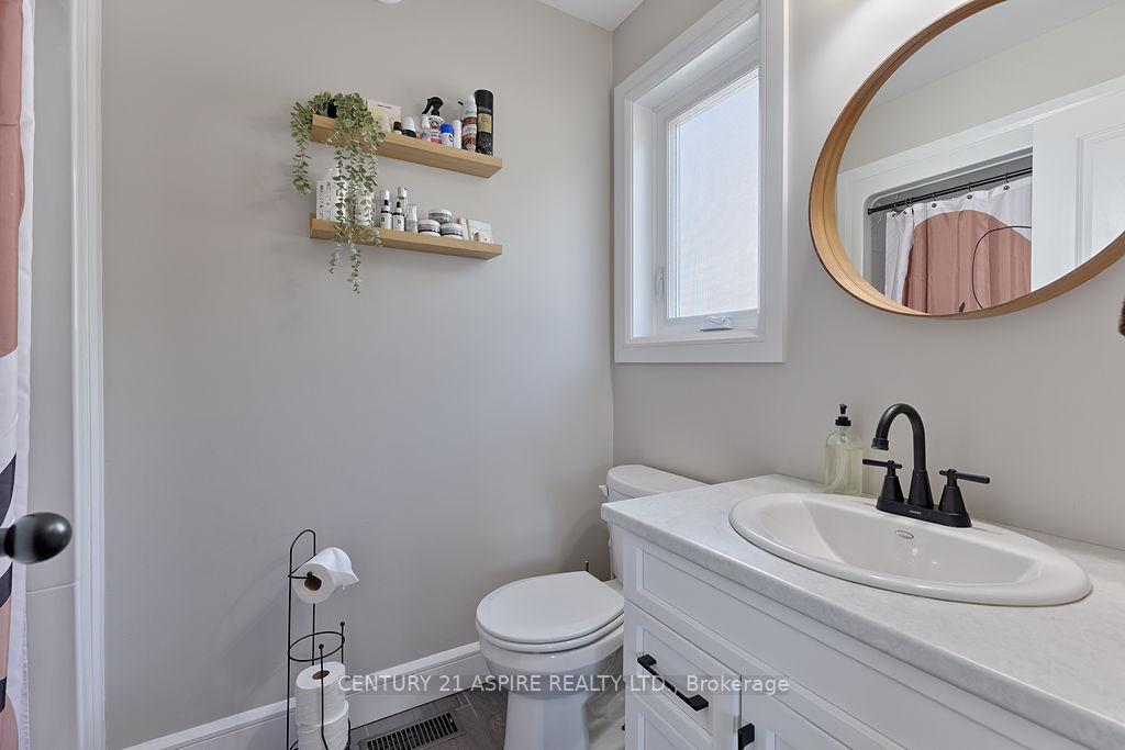 Photo 24 of 44 Doran Road, Petawawa — HOMEH