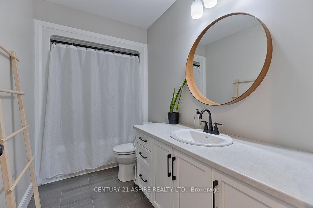 Photo 21 of 44 Doran Road, Petawawa — HOMEH
