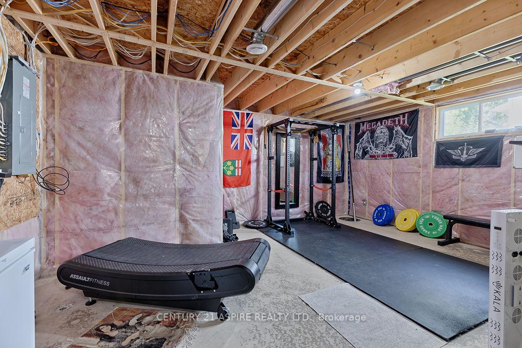 Photo 32 of 44 Doran Road, Petawawa — HOMEH