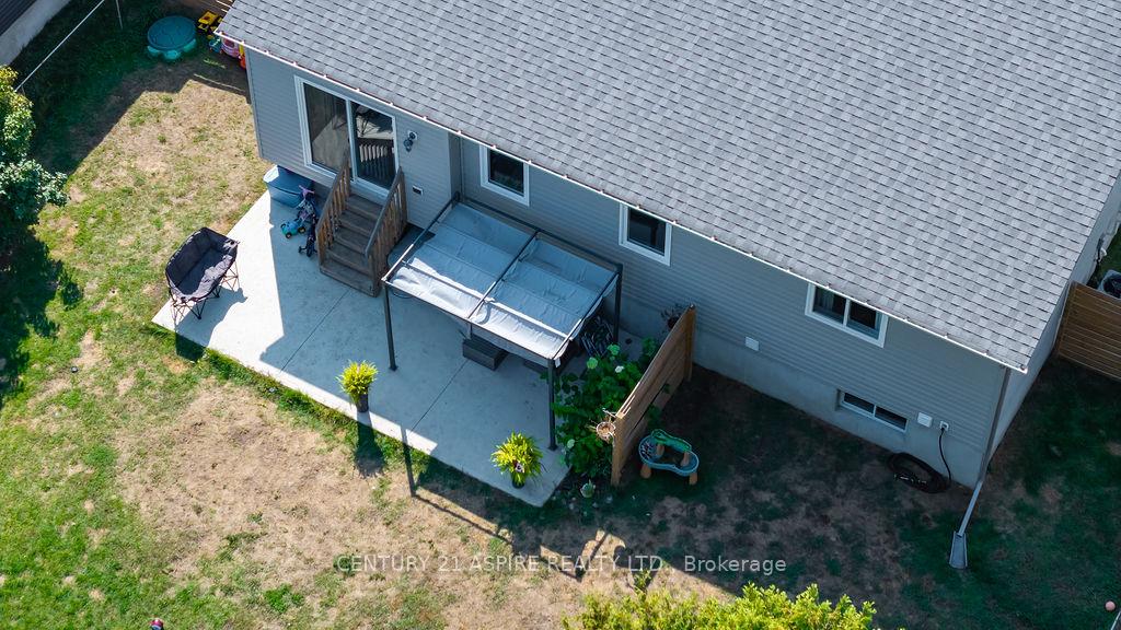 Photo 34 of 44 Doran Road, Petawawa — HOMEH