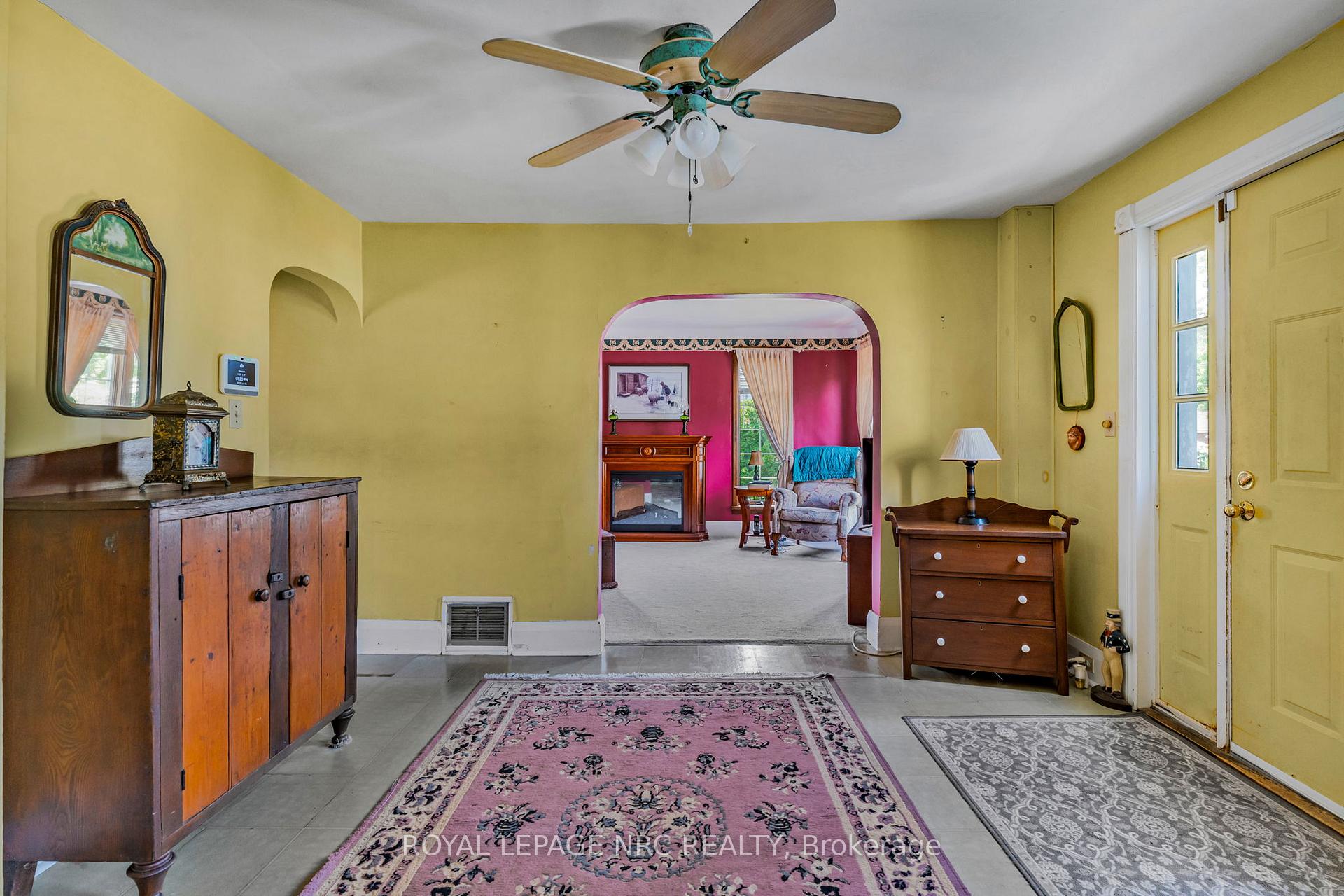 Photo 7 of 39 Wanda Road, St. Catharines, Burleigh Hill — HOMEH