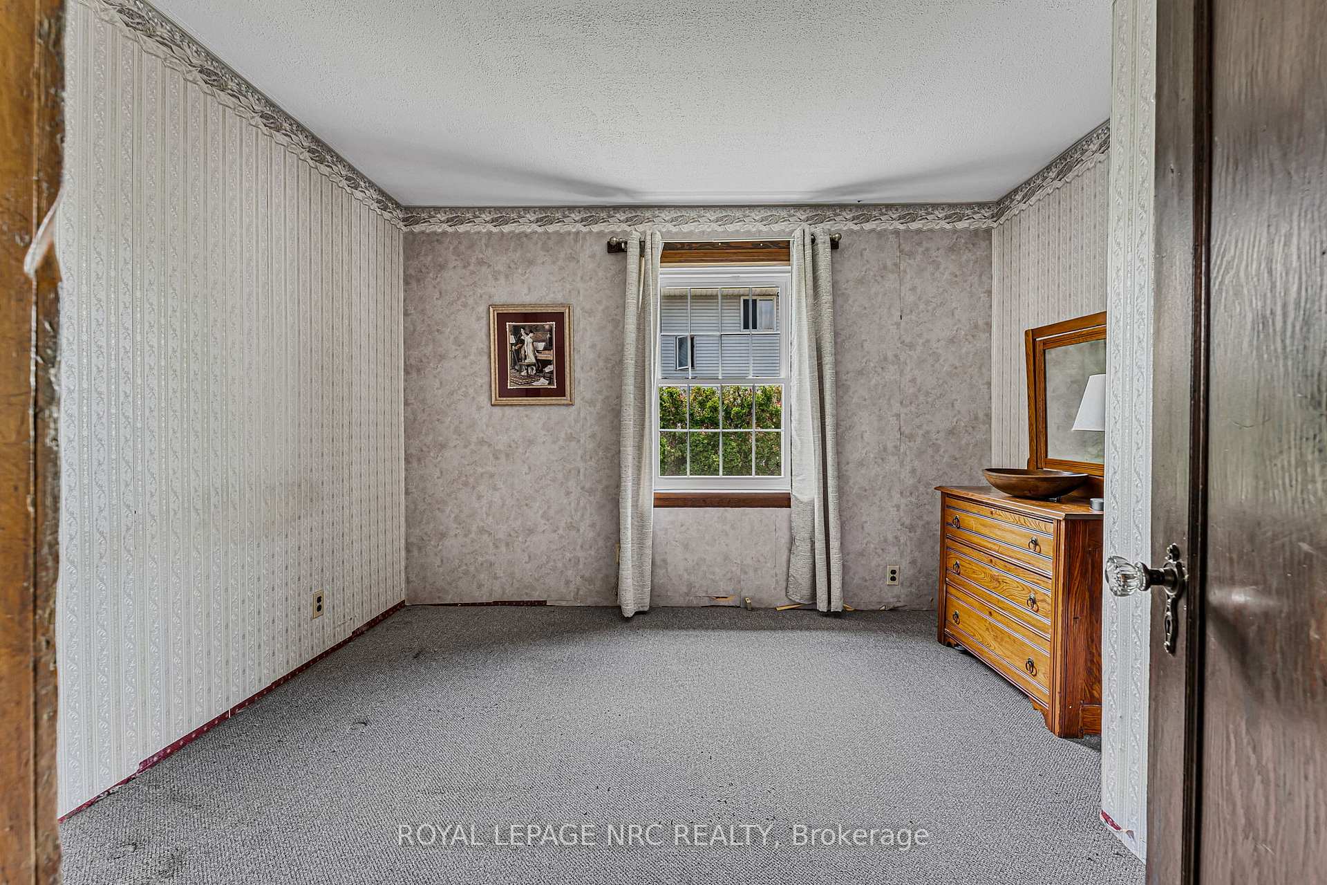 Photo 27 of 39 Wanda Road, St. Catharines, Burleigh Hill — HOMEH