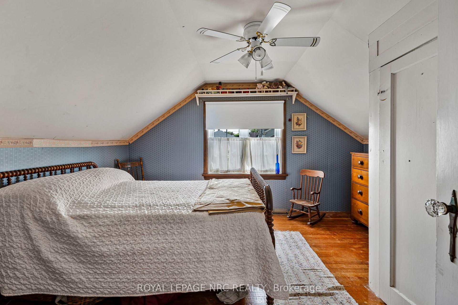 Photo 19 of 39 Wanda Road, St. Catharines, Burleigh Hill — HOMEH