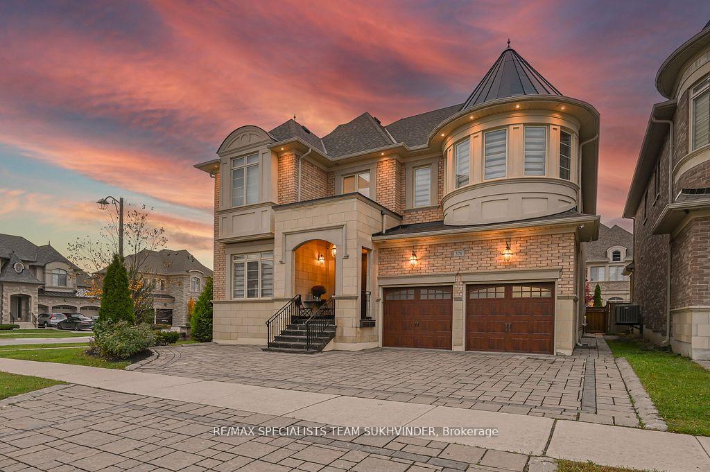 Photo 6 of 378 Woodgate Pines Drive, Vaughan, Kleinburg — HOMEH