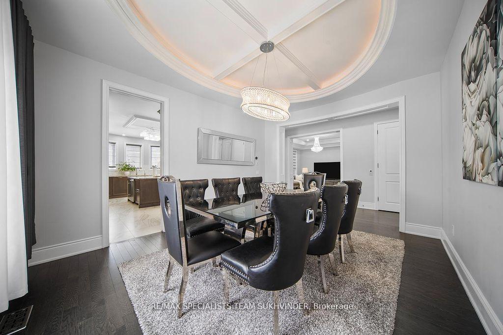 Photo 15 of 378 Woodgate Pines Drive, Vaughan, Kleinburg — HOMEH