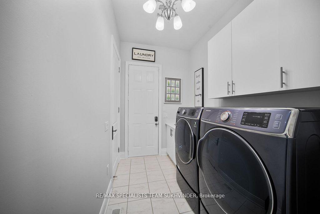 Photo 37 of 378 Woodgate Pines Drive, Vaughan, Kleinburg — HOMEH