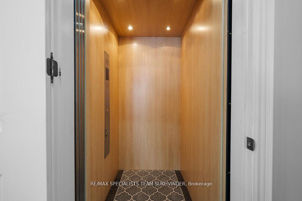 Photo 38 of 378 Woodgate Pines Drive, Vaughan, Kleinburg — HOMEH