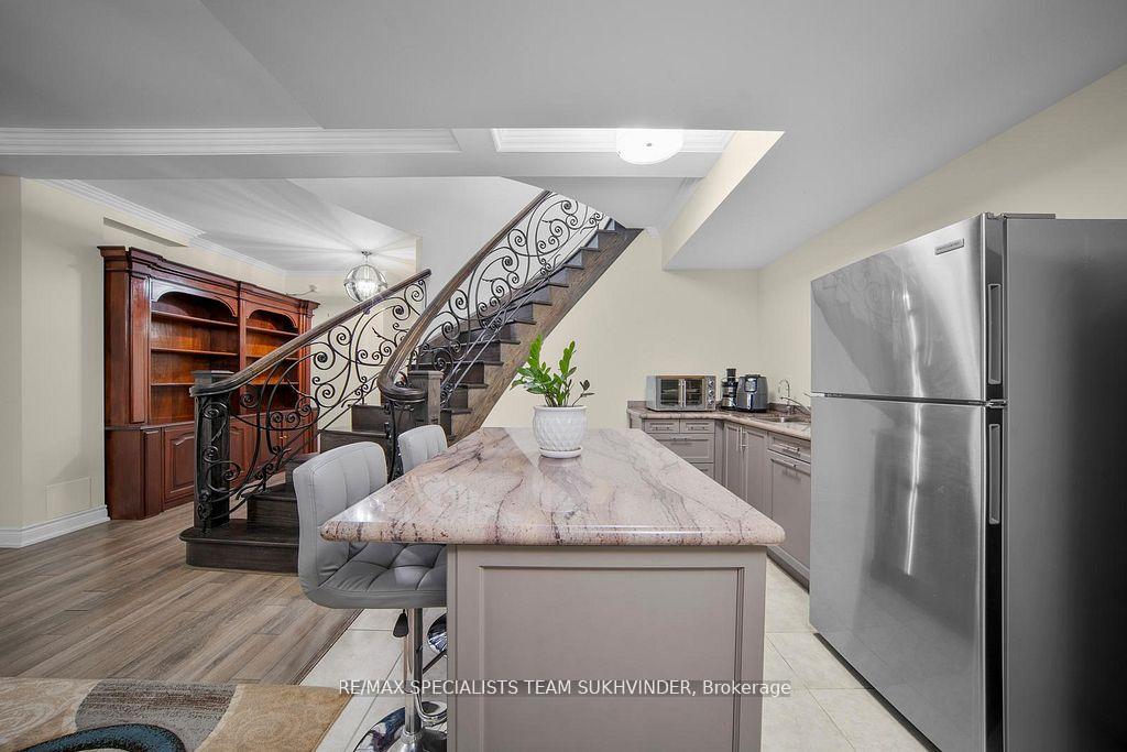 Photo 43 of 378 Woodgate Pines Drive, Vaughan, Kleinburg — HOMEH