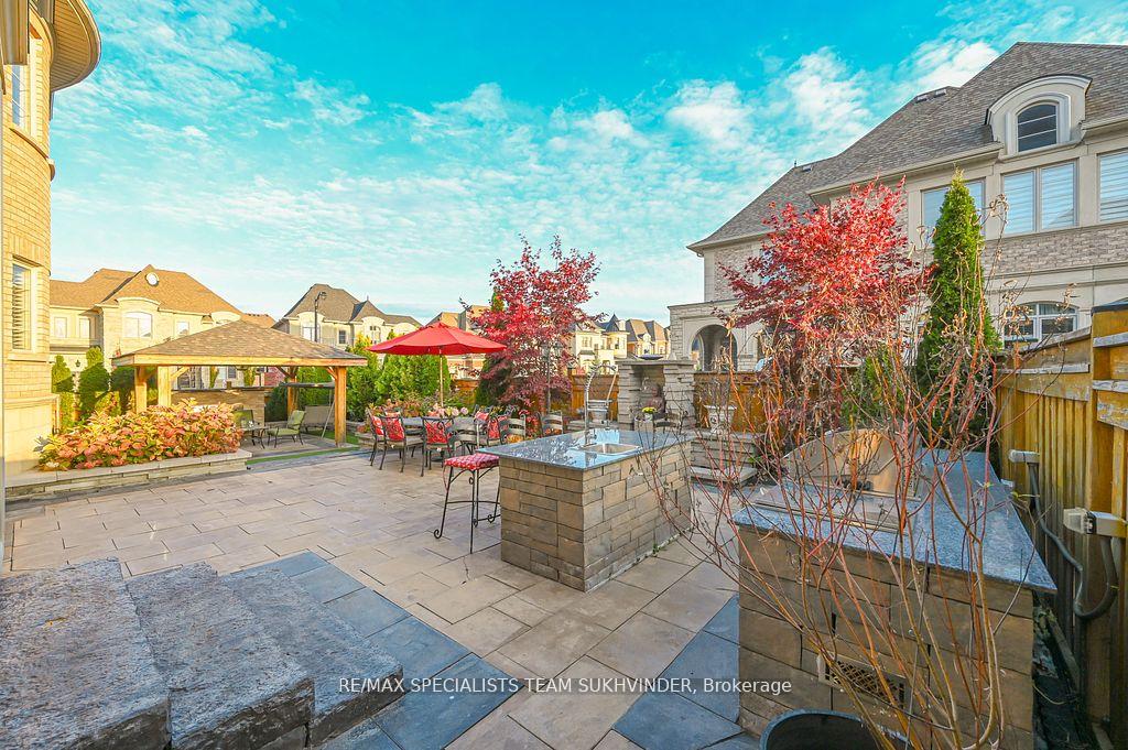 Photo 36 of 378 Woodgate Pines Drive, Vaughan, Kleinburg — HOMEH