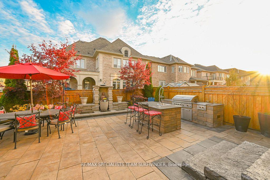 Photo 44 of 378 Woodgate Pines Drive, Vaughan, Kleinburg — HOMEH