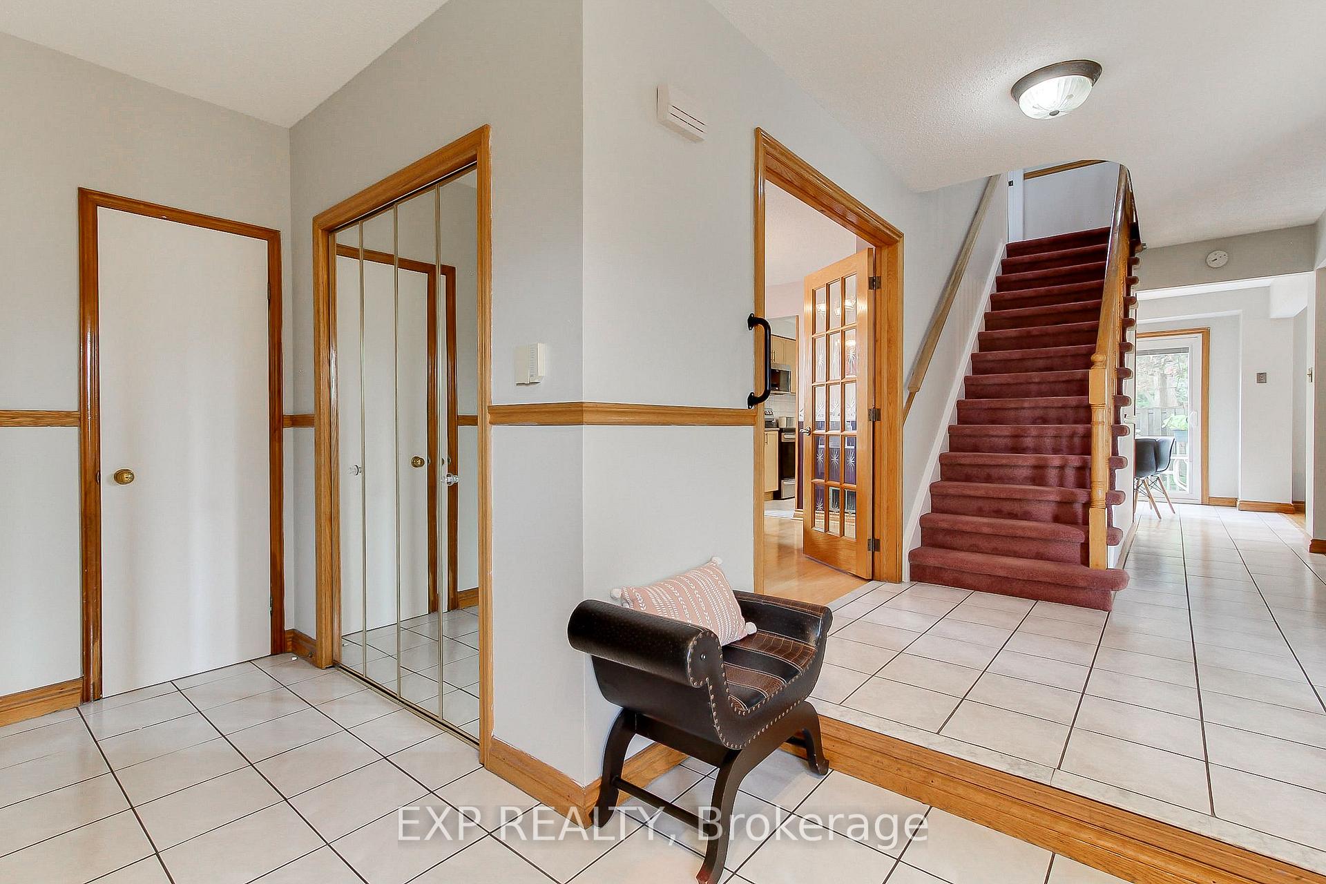 Photo 10 of 2 Nuttall Street, Brampton, Westgate — HOMEH