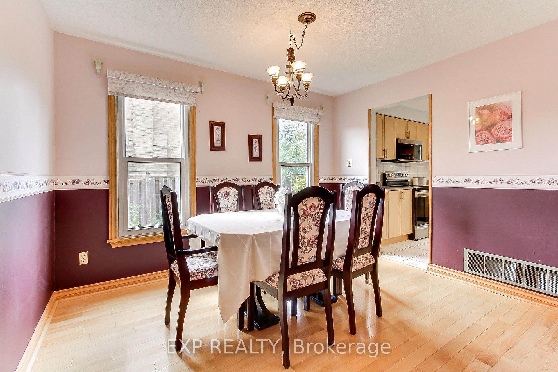 Photo 7 of 2 Nuttall Street, Brampton, Westgate — HOMEH