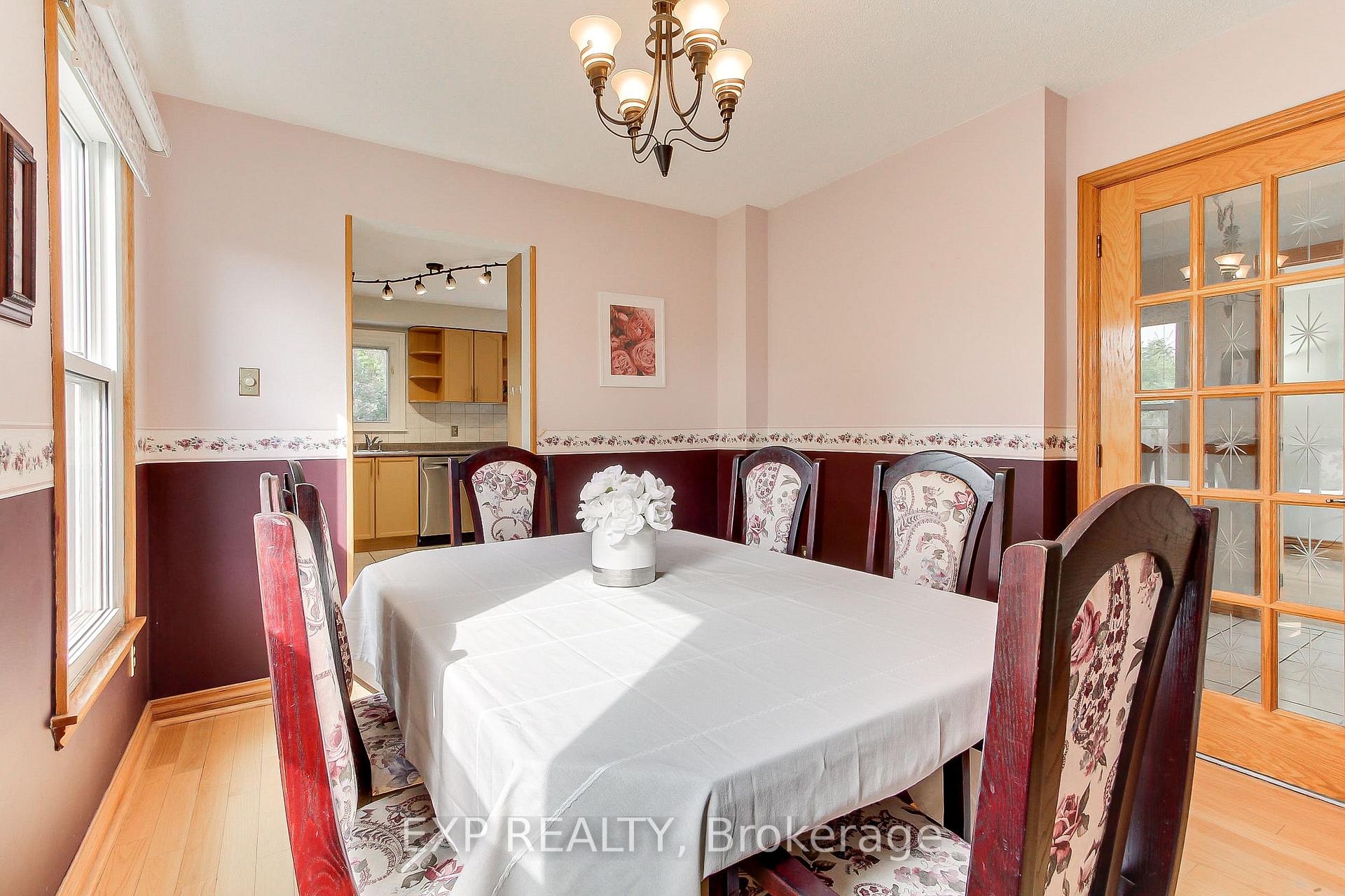 Photo 8 of 2 Nuttall Street, Brampton, Westgate — HOMEH