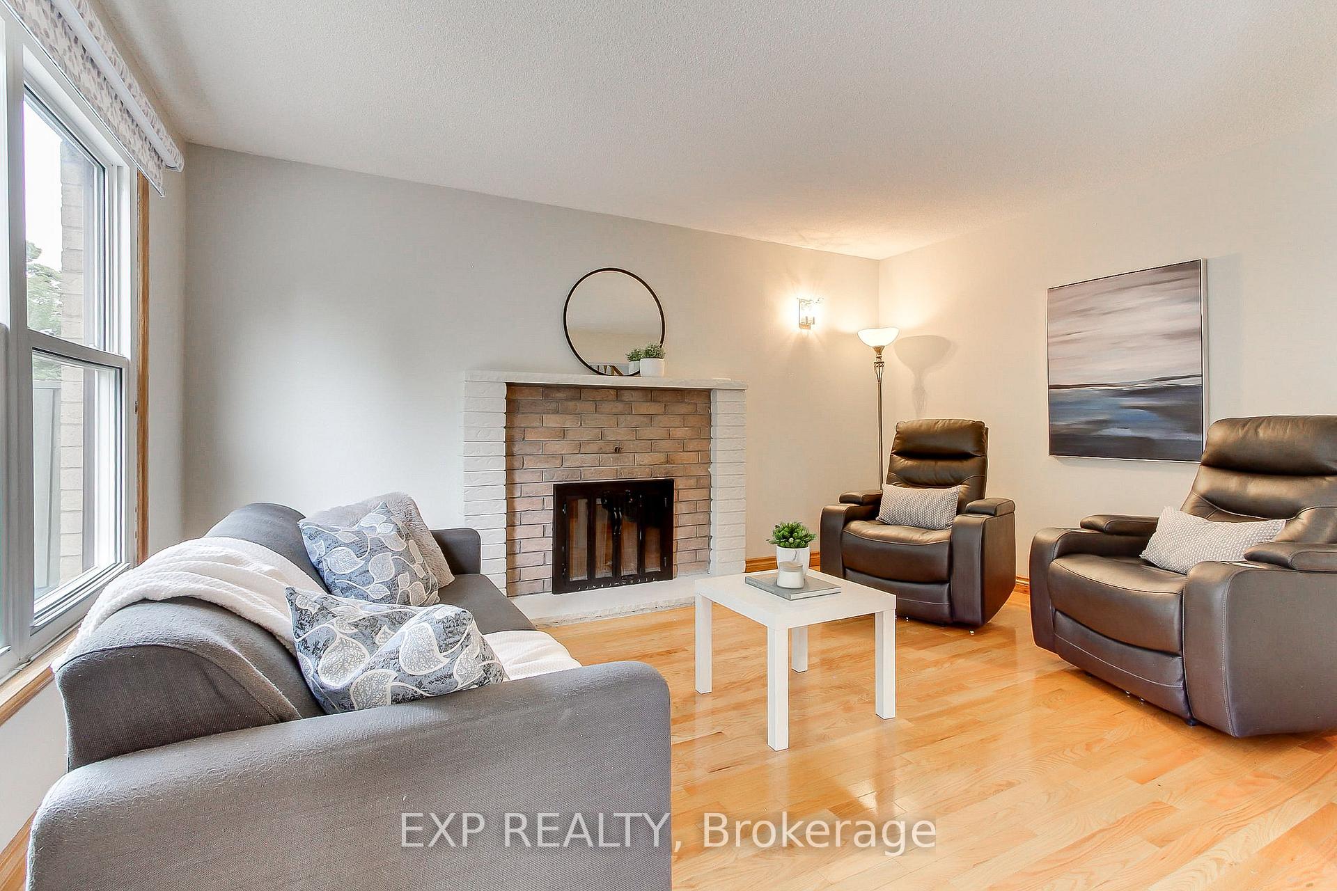 Photo 23 of 2 Nuttall Street, Brampton, Westgate — HOMEH