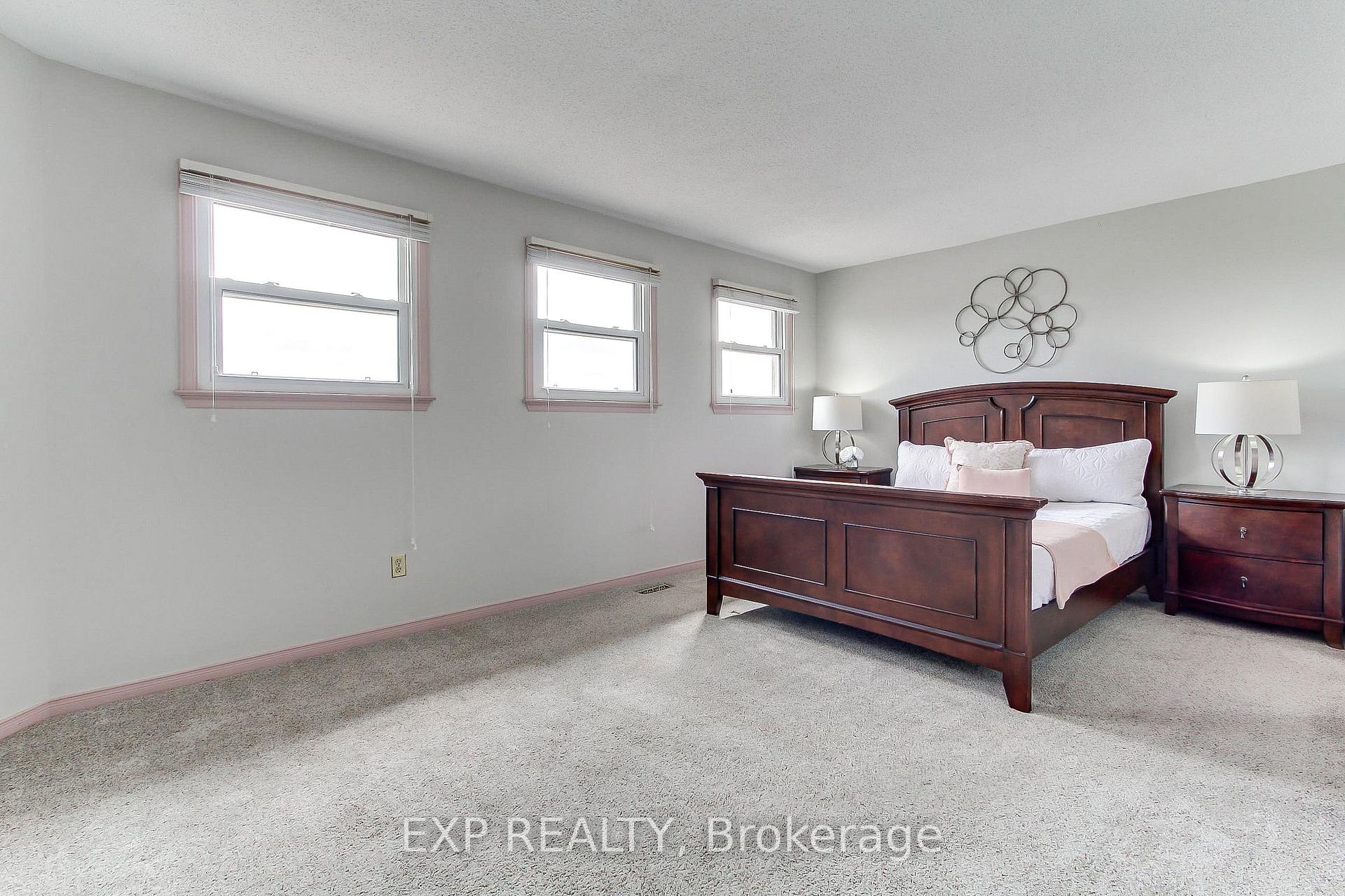 Photo 25 of 2 Nuttall Street, Brampton, Westgate — HOMEH