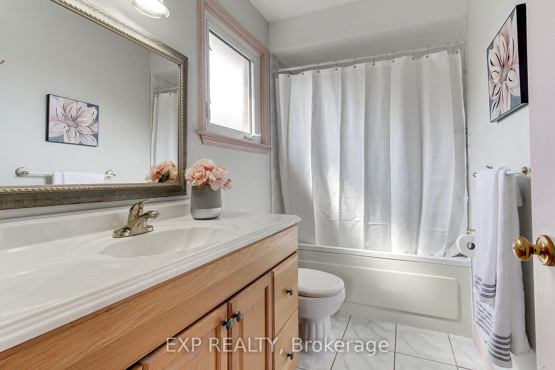Photo 40 of 2 Nuttall Street, Brampton, Westgate — HOMEH