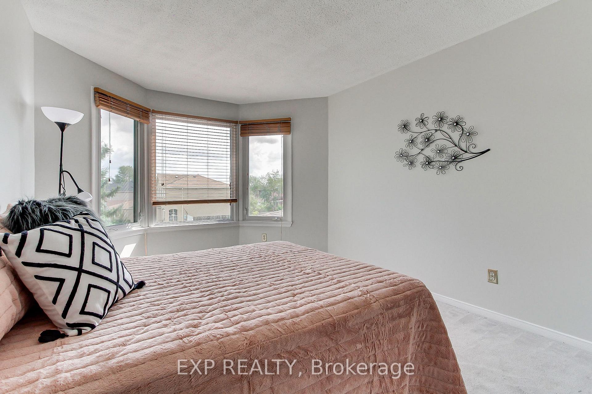 Photo 37 of 2 Nuttall Street, Brampton, Westgate — HOMEH