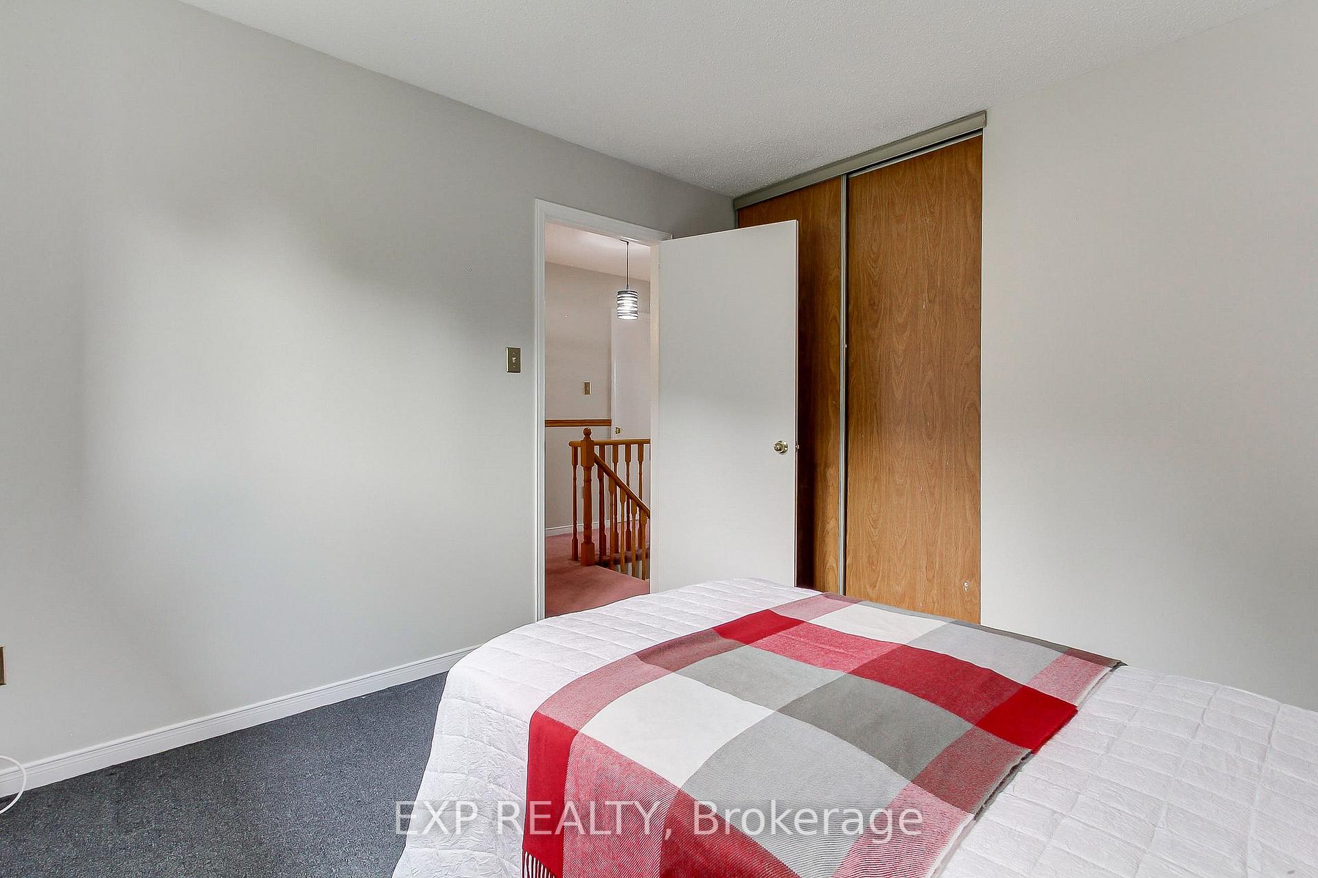 Photo 34 of 2 Nuttall Street, Brampton, Westgate — HOMEH