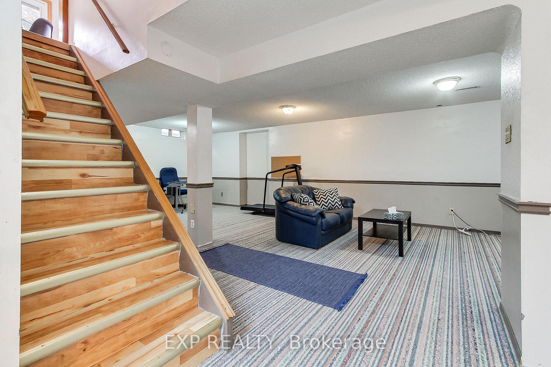 Photo 47 of 2 Nuttall Street, Brampton, Westgate — HOMEH
