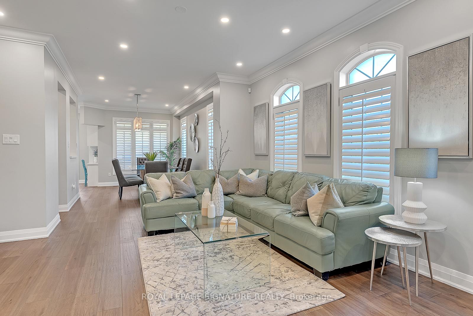 Photo 9 of 79 Big Hill Crescent, Vaughan, Patterson — HOMEH