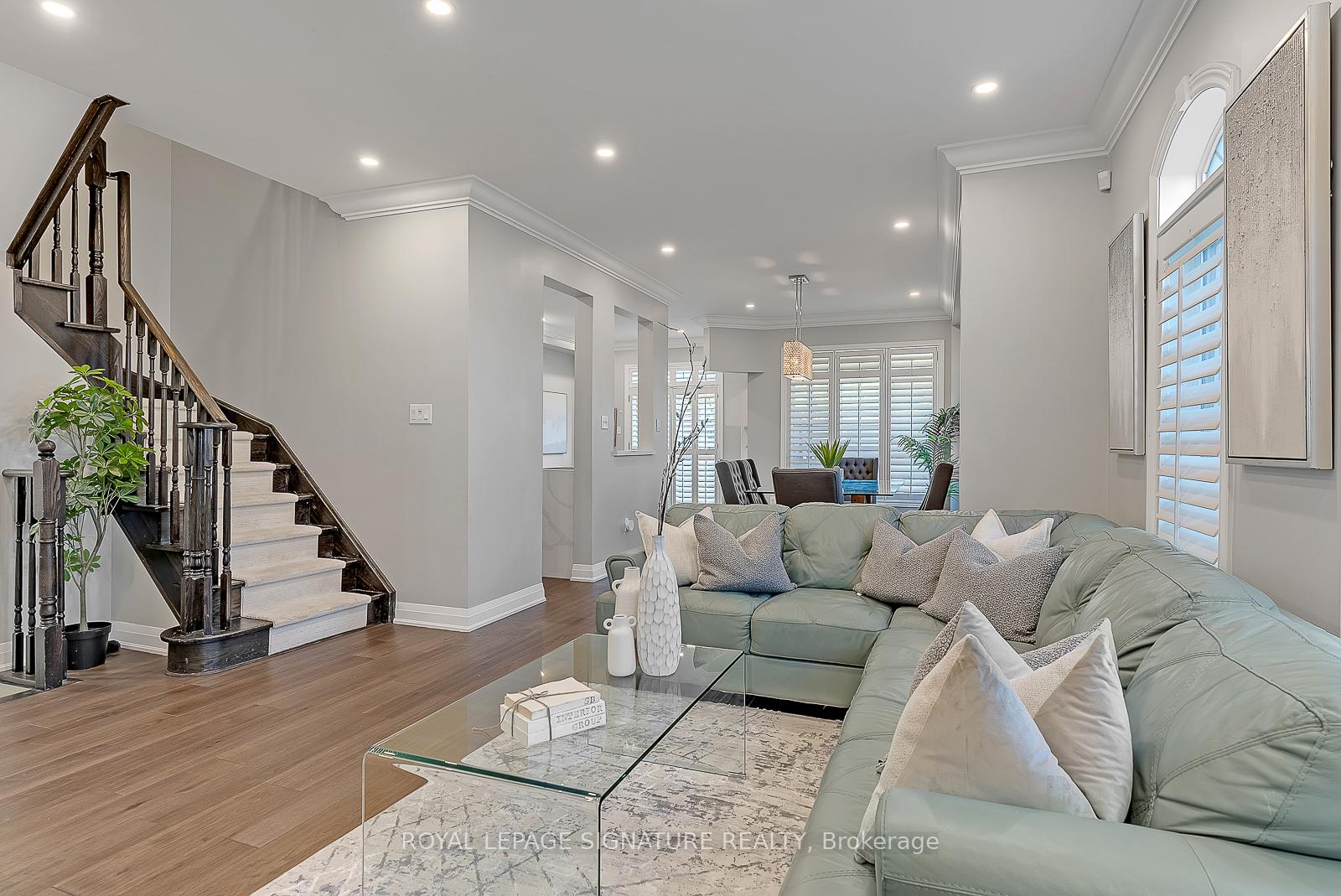 Photo 5 of 79 Big Hill Crescent, Vaughan, Patterson — HOMEH