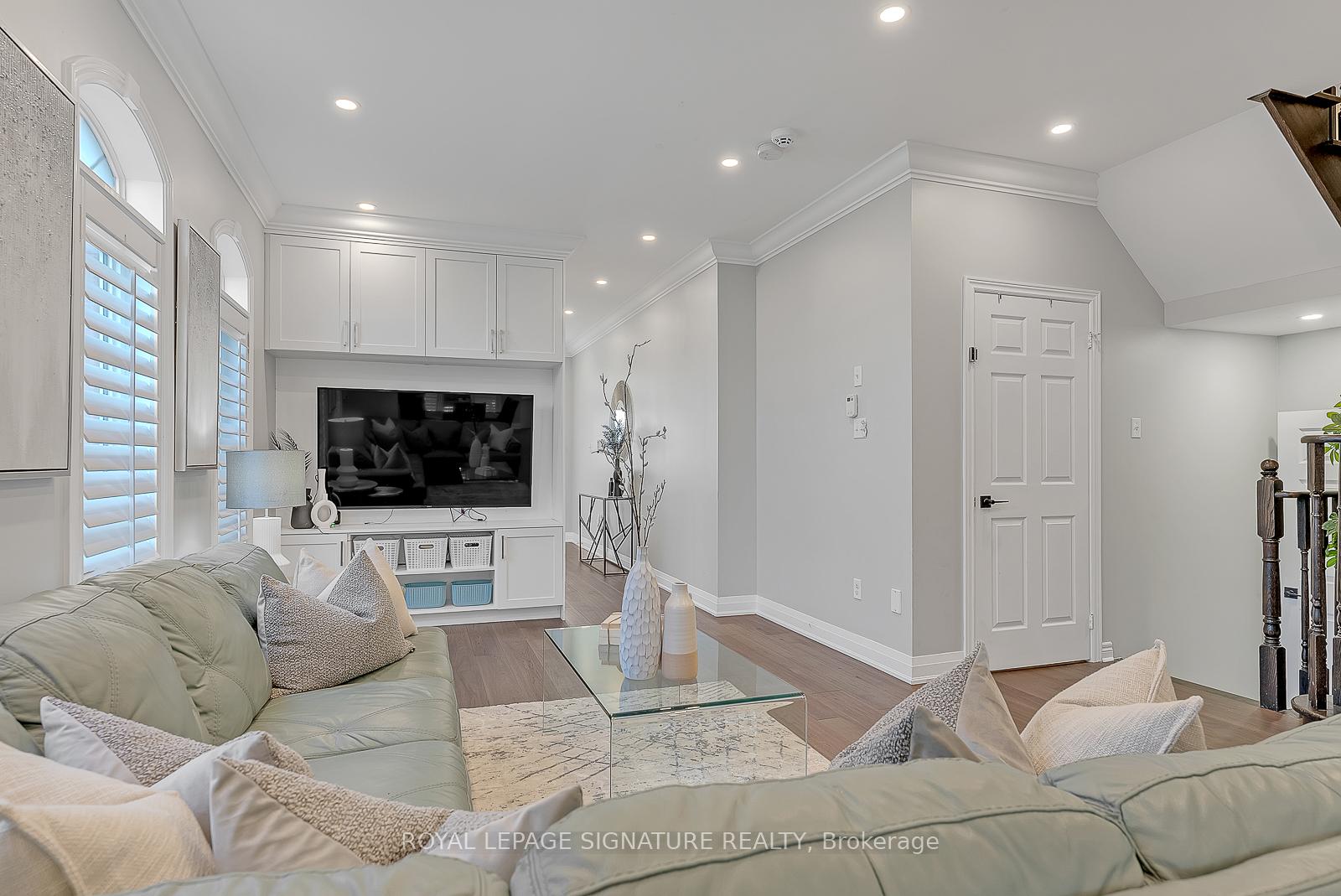 Photo 7 of 79 Big Hill Crescent, Vaughan, Patterson — HOMEH