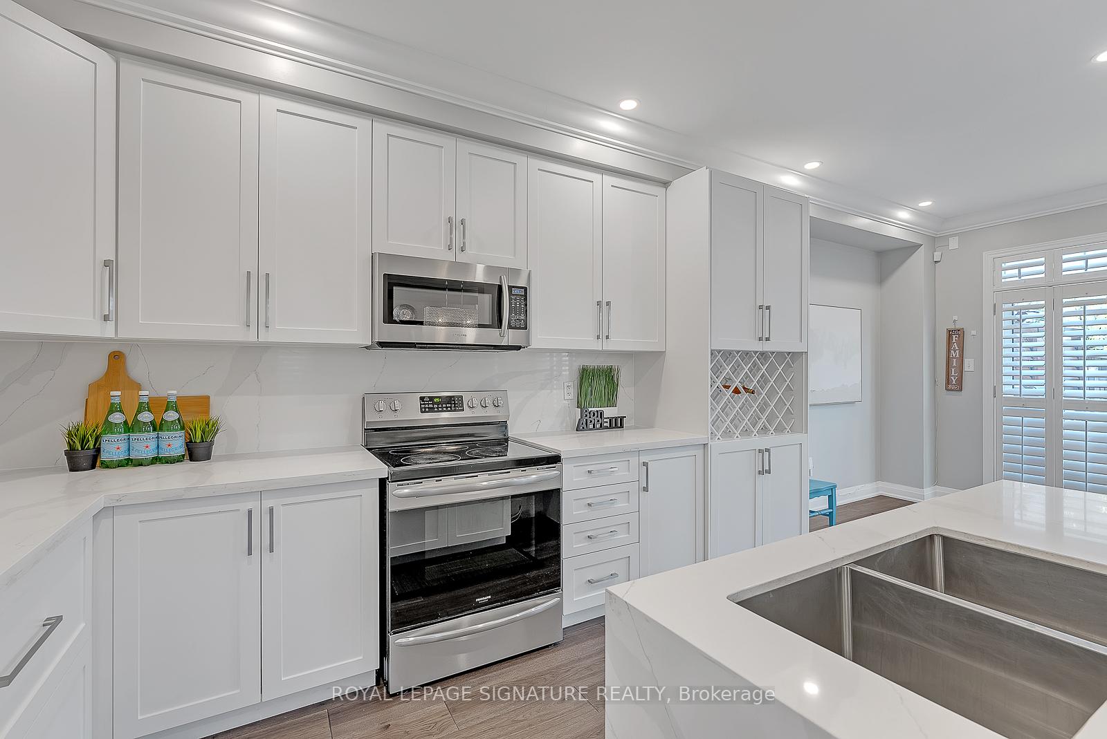Photo 19 of 79 Big Hill Crescent, Vaughan, Patterson — HOMEH