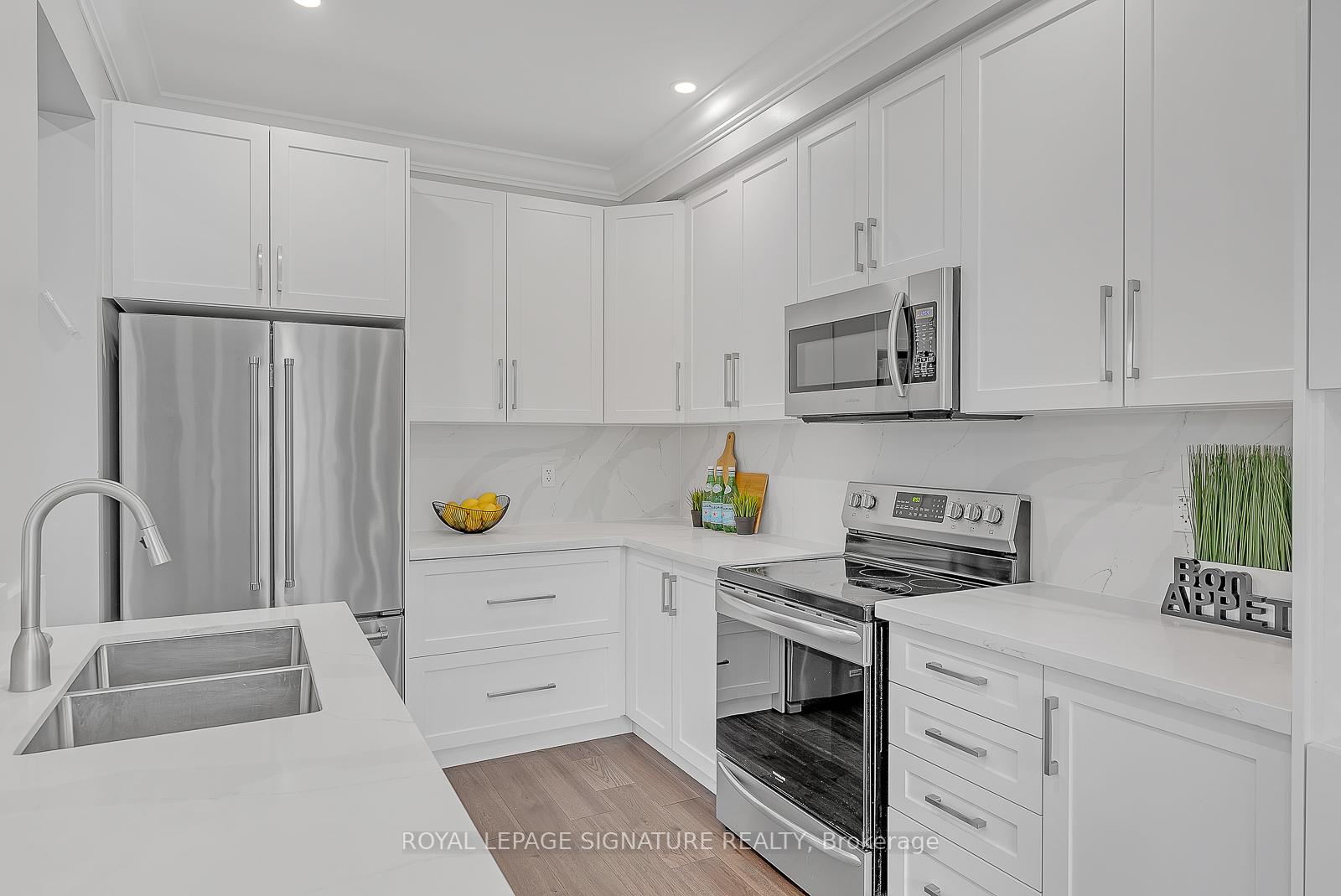 Photo 14 of 79 Big Hill Crescent, Vaughan, Patterson — HOMEH