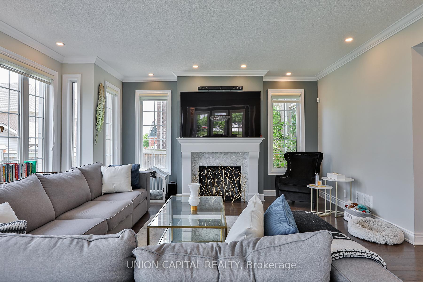 Photo 16 of 36 Lampman Crescent, Brampton, Credit Valley — HOMEH