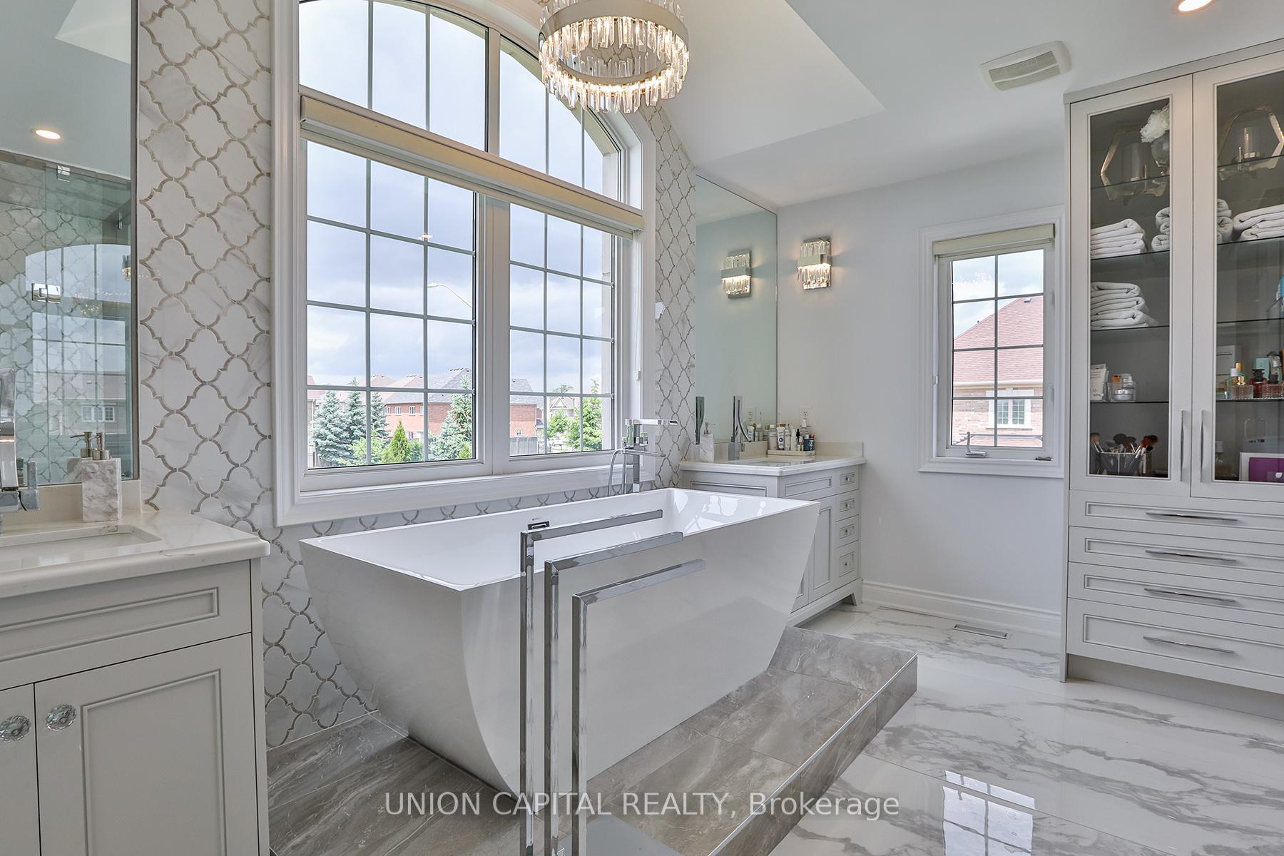 Photo 27 of 36 Lampman Crescent, Brampton, Credit Valley — HOMEH