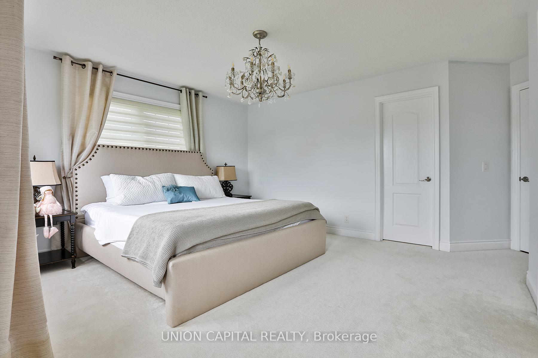 Photo 20 of 36 Lampman Crescent, Brampton, Credit Valley — HOMEH