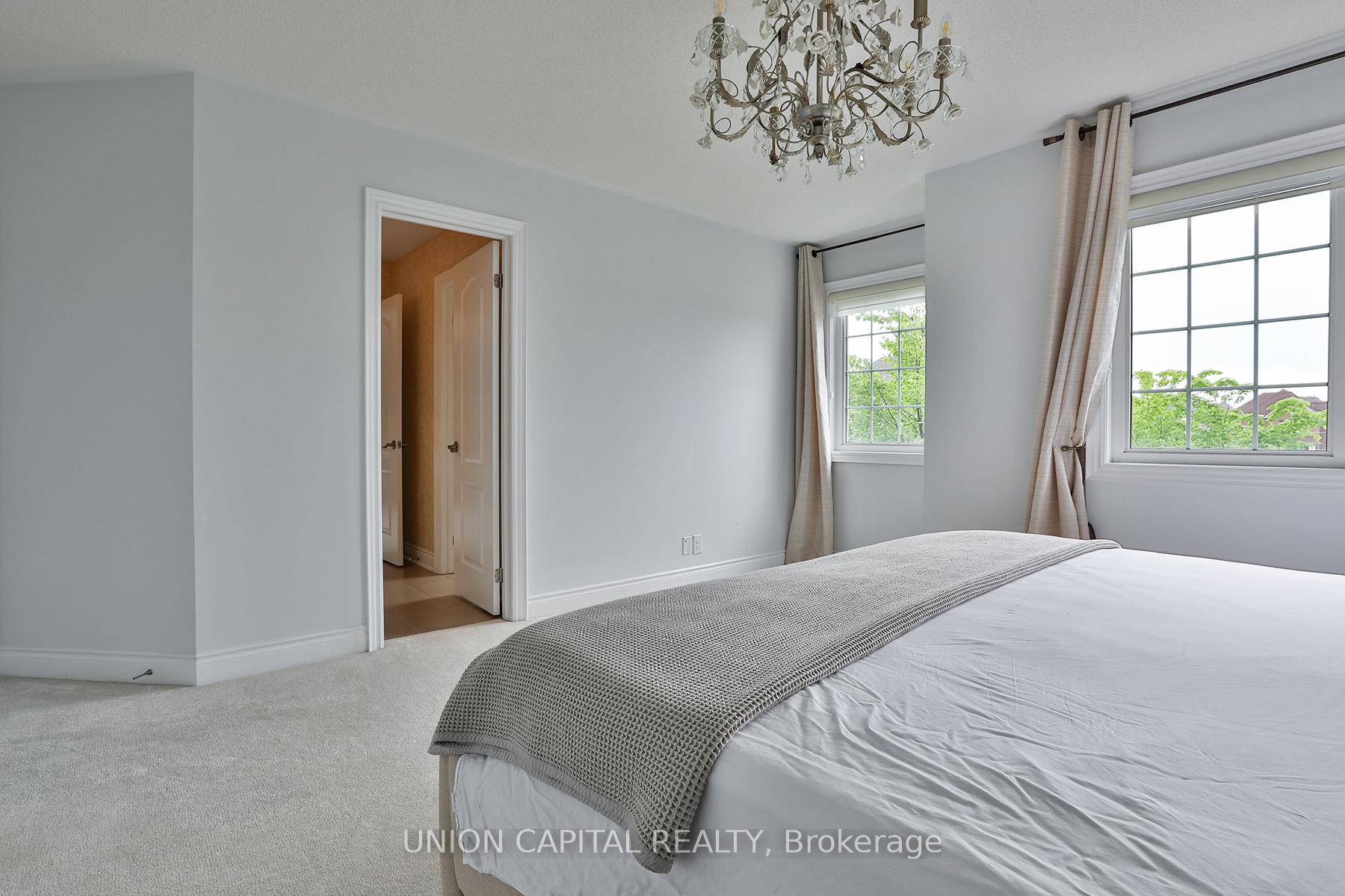 Photo 35 of 36 Lampman Crescent, Brampton, Credit Valley — HOMEH