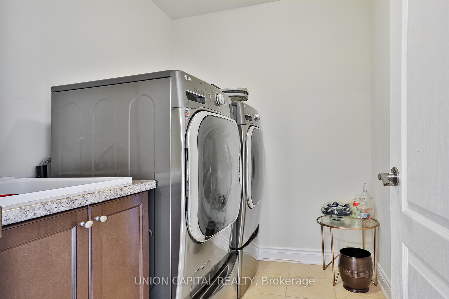 Photo 32 of 36 Lampman Crescent, Brampton, Credit Valley — HOMEH
