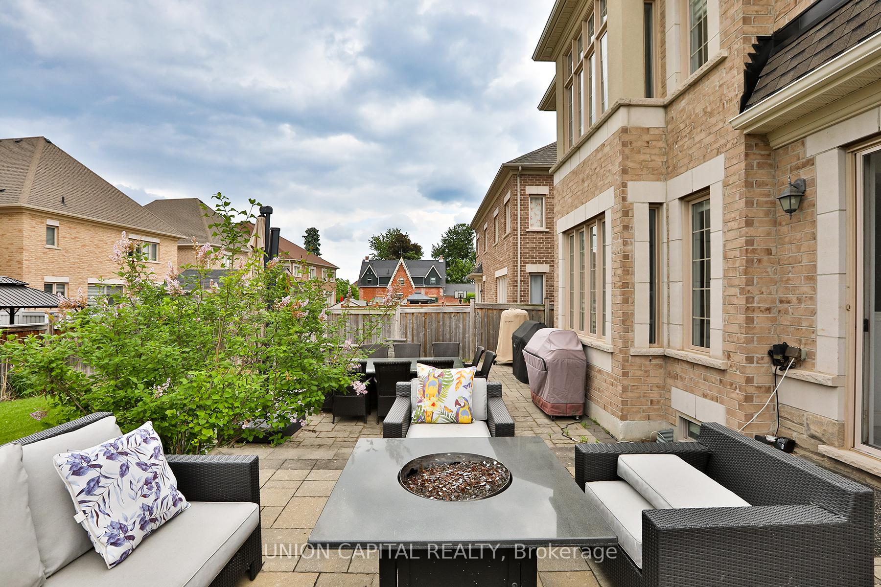 Photo 41 of 36 Lampman Crescent, Brampton, Credit Valley — HOMEH