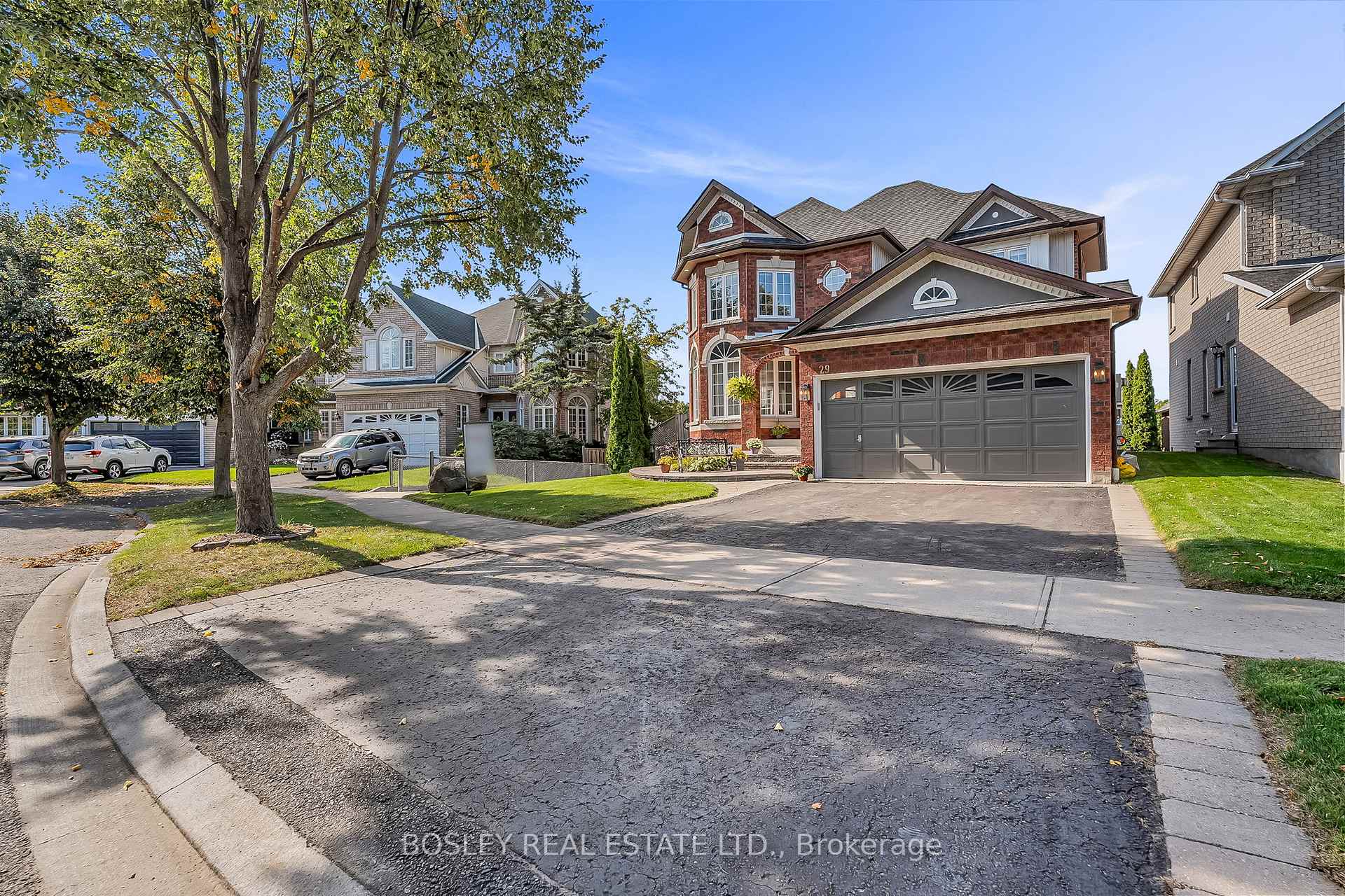 Photo 2 of 29 Mortimer Crescent, Ajax, Central West — HOMEH