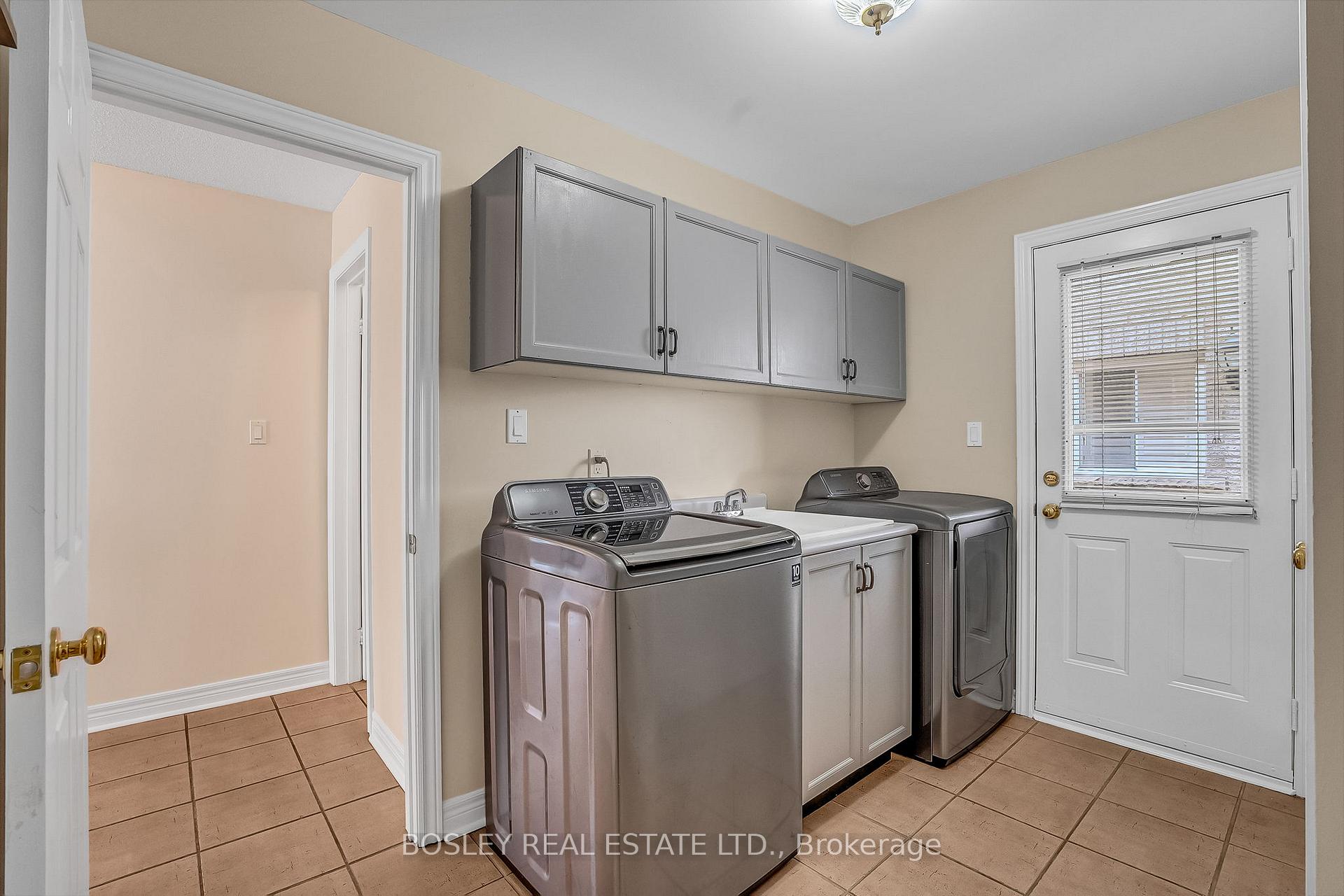 Photo 6 of 29 Mortimer Crescent, Ajax, Central West — HOMEH