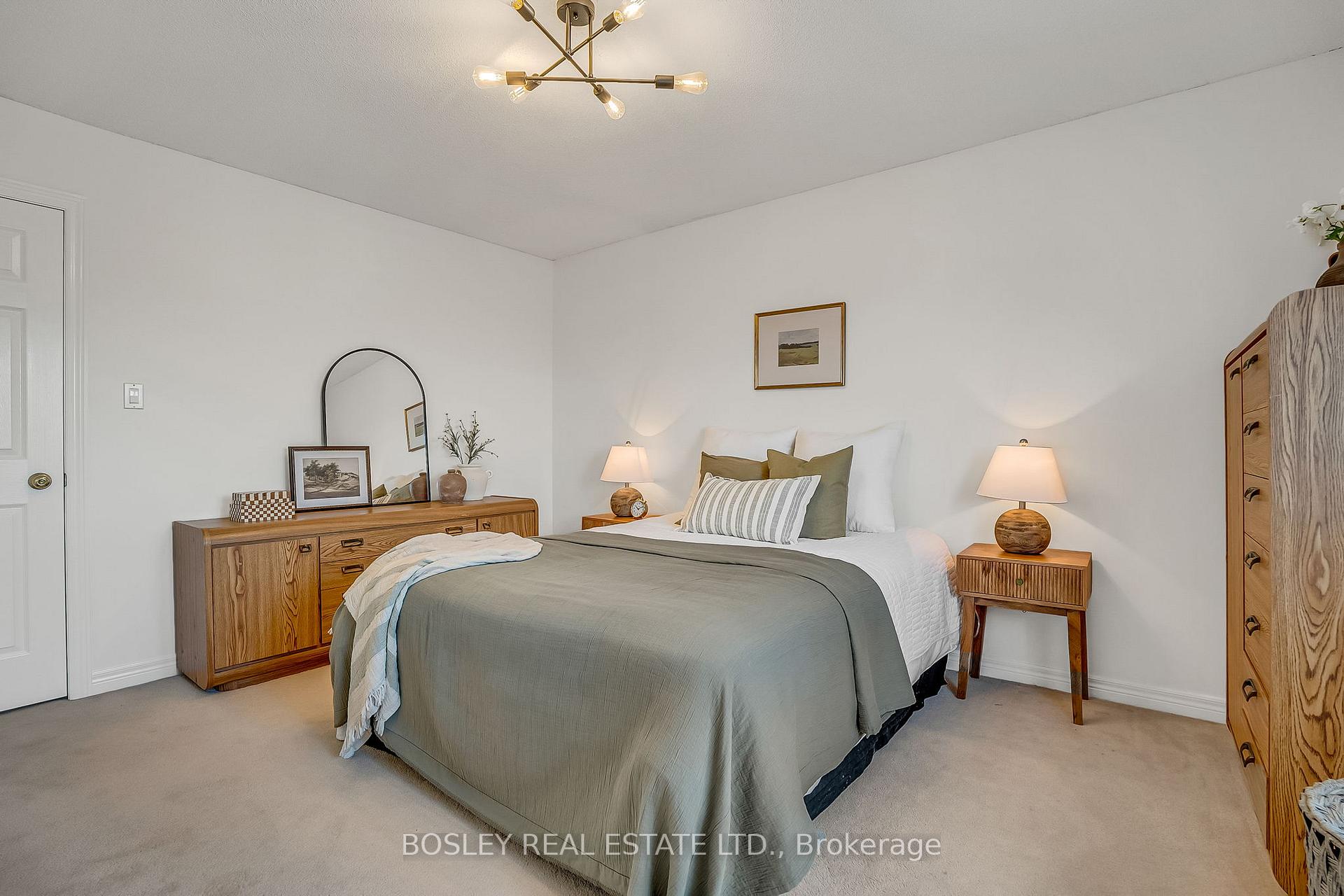 Photo 9 of 29 Mortimer Crescent, Ajax, Central West — HOMEH