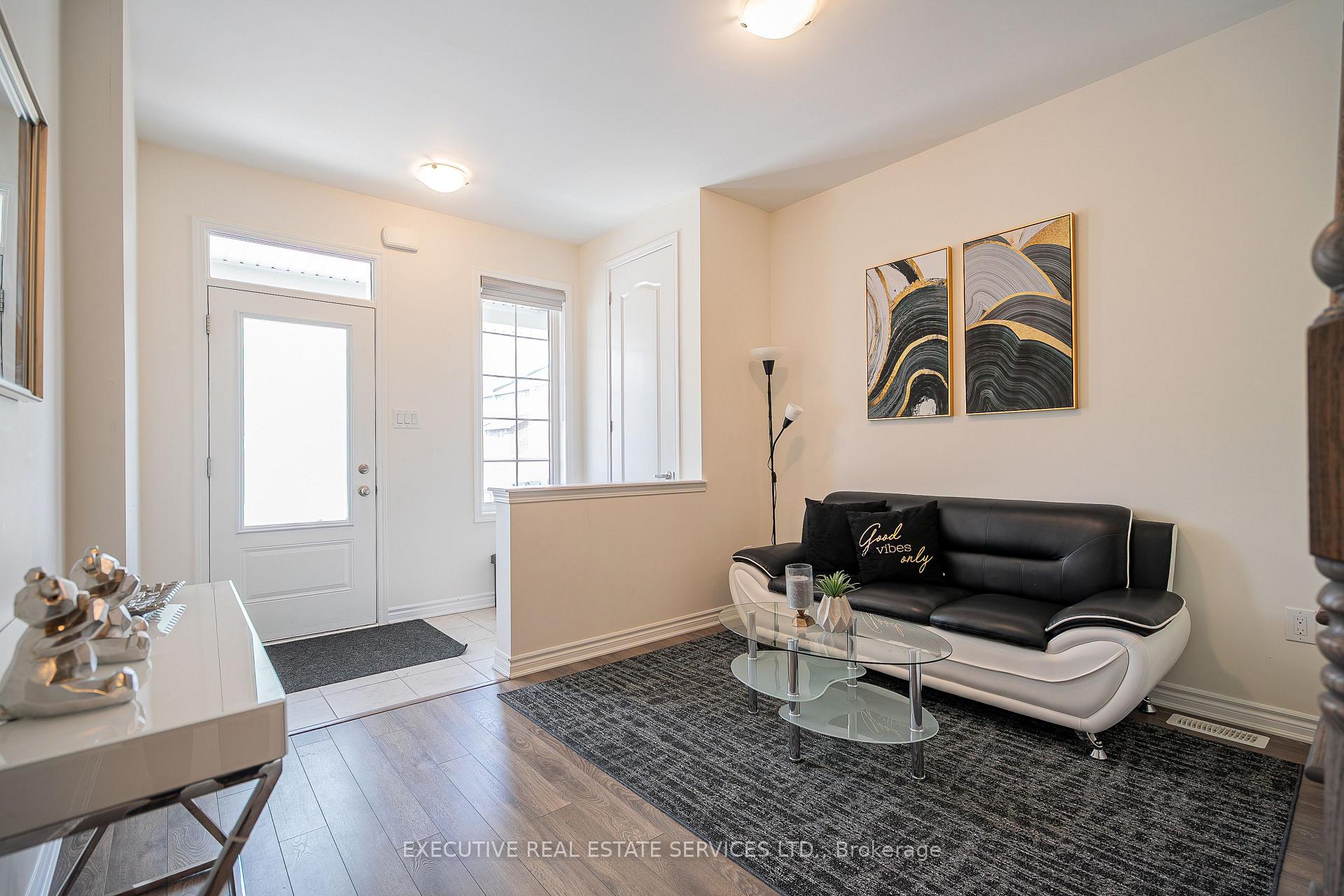 Photo 8 of 55 Callandar Road, Brampton, Northwest Brampton — HOMEH
