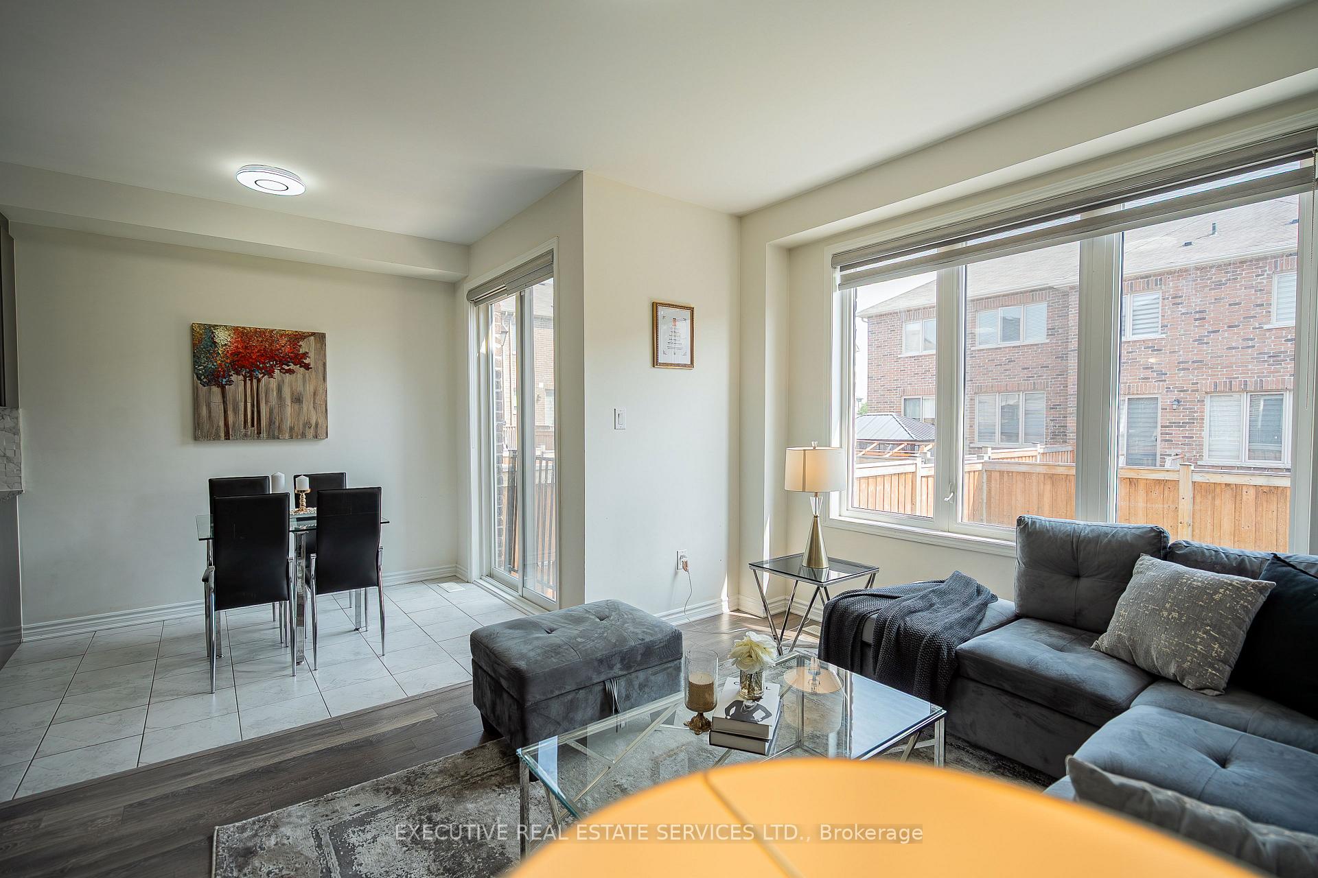 Photo 13 of 55 Callandar Road, Brampton, Northwest Brampton — HOMEH