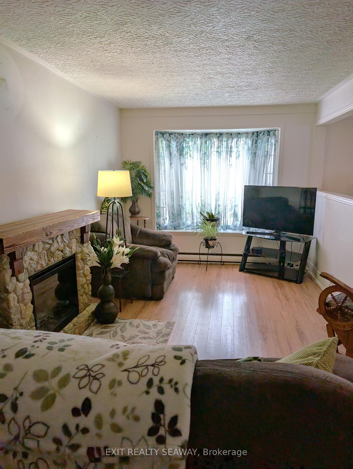 Photo 15 of 710 Killarney Avenue, Cornwall — HOMEH