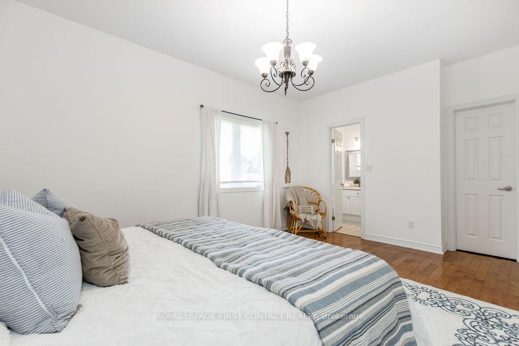 Photo 19 of 31 Vanderpost Crescent, Essa, Thornton — HOMEH