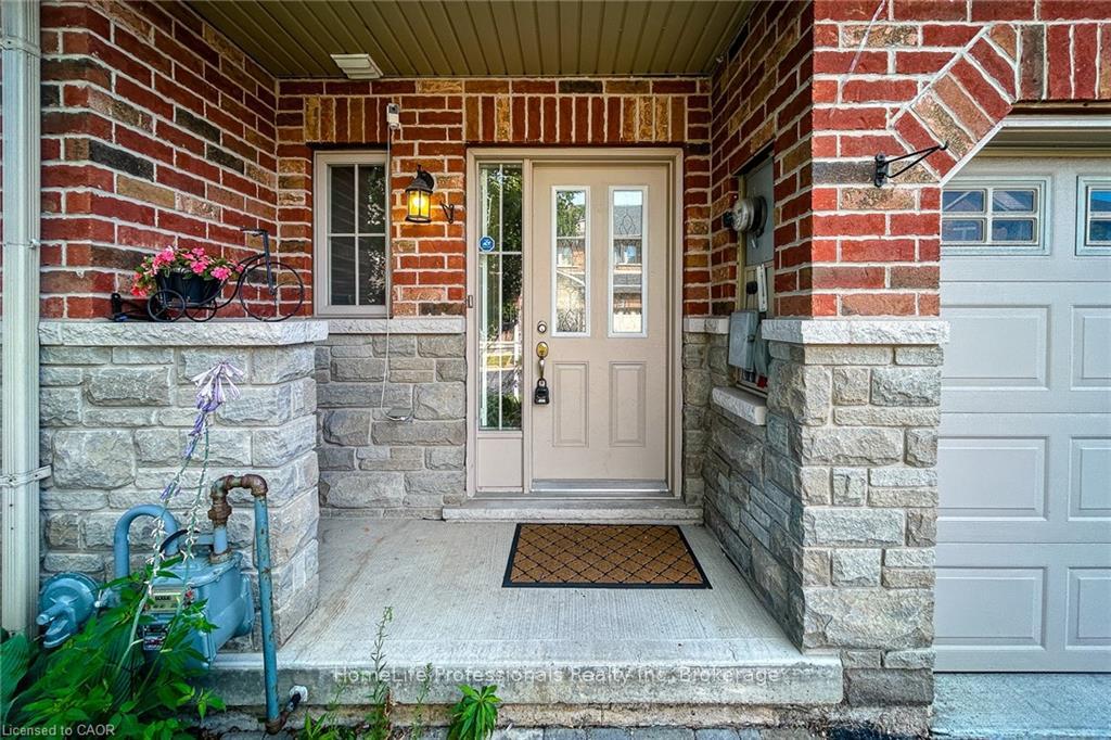 Photo 42 of 33 Marina Point Crescent, Hamilton, Winona Park — HOMEH
